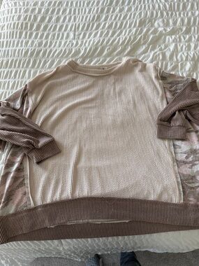 Altard State Neutral Waffle Knit Pullover with Camo Sleeve Accents